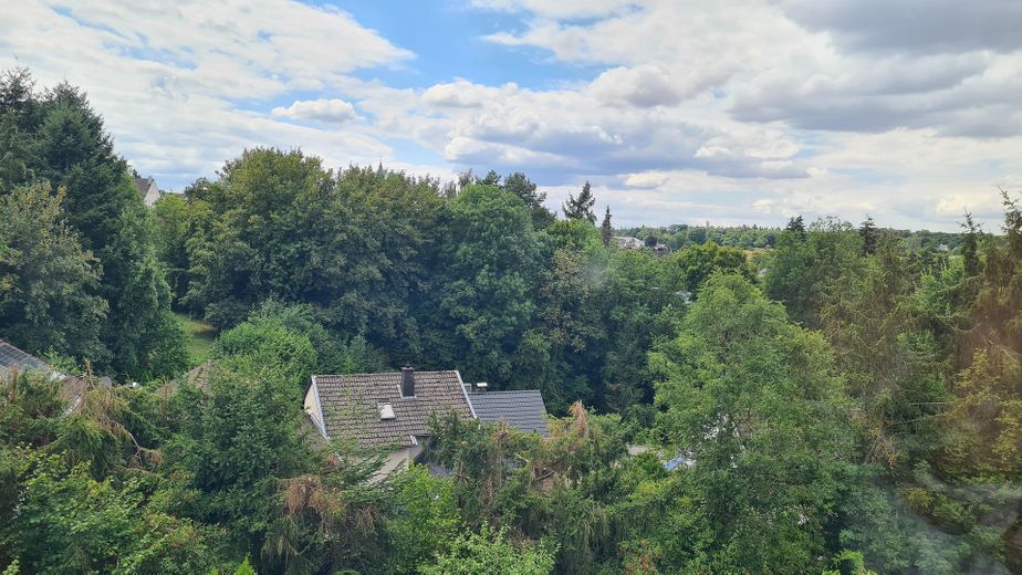 Casa unifamiliar renovada con vistas panorámicas en Wachtberg-Villip (sin comisión) – Aussicht-2