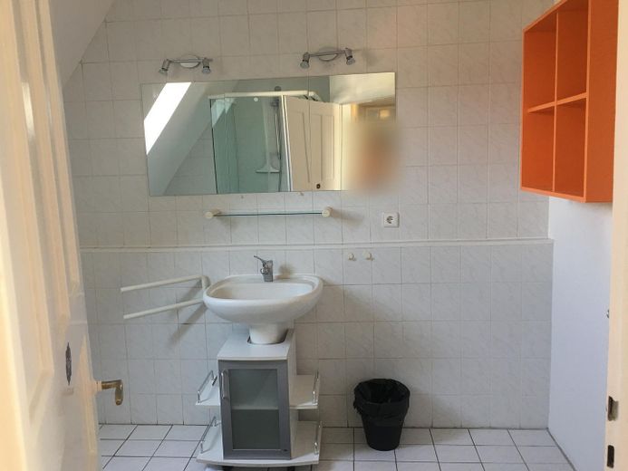 Vollvermietetes WG-Haus in Stuttgart, 10 Zimmer, 4,84 % Rendite, provisionsfrei – Foto 10