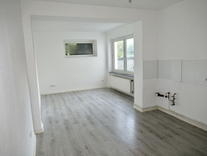 Geräumige Single-Wohnung mit guter Lage in Wuppertal-Barmen – Wohnküche