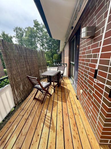 Wohnen am Stadtpark: Moderne 3-Zimmer-Wohnung mit Balkon – Balkon