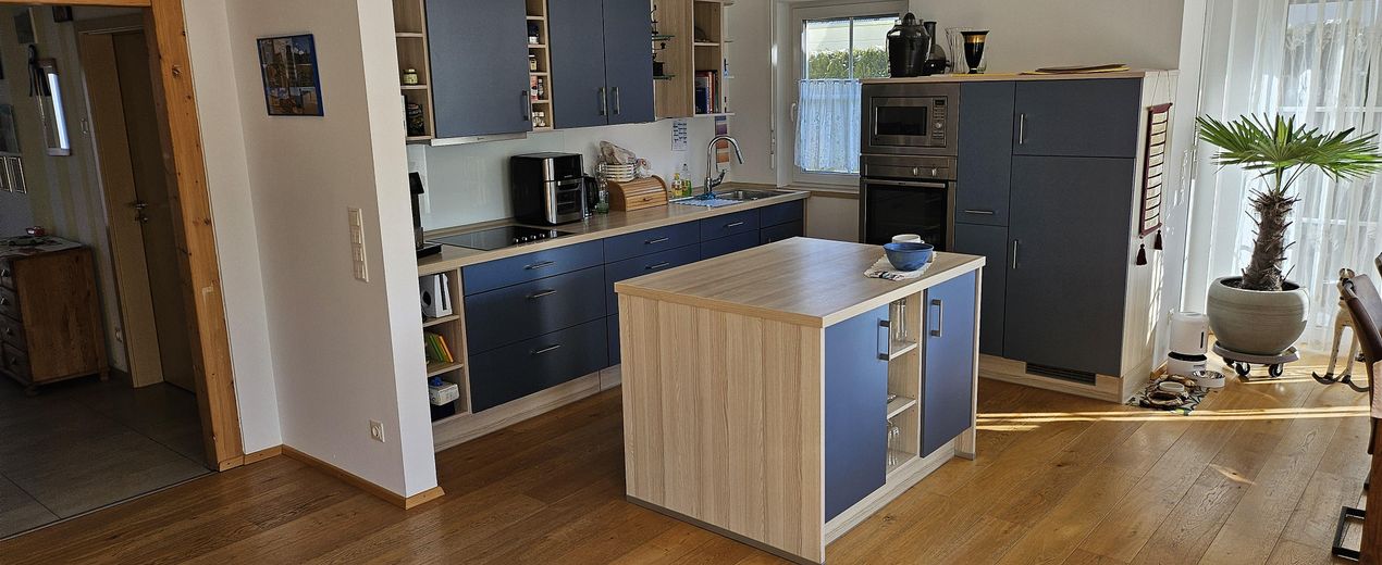 Luxus-Oase am Waldrand: Modernes A + Effizienzhaus mit Pool und Top Bahnanbindung! – Foto 7