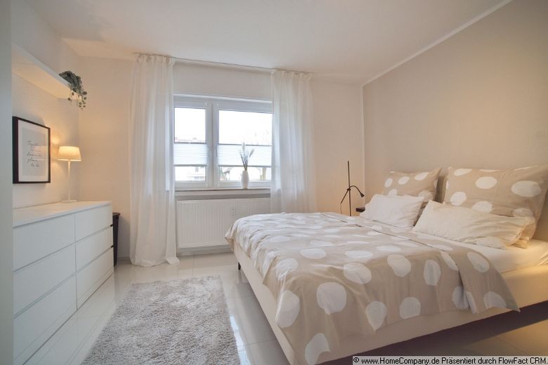Lichtdurchflutete Wohnung für hohe Ansprüche in Qualität und Ausstattung im Dortmunder Süden mit Wintergarten und Terrasse – 2f1707a6ece17259eb89bb8f56b2badfd593affc.jpg