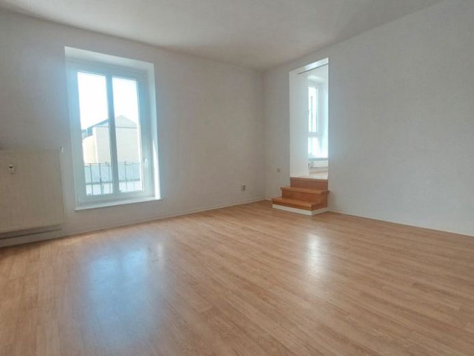 Ideal für Paare: 3-R-Wohnung mit großem Esszimmer, Balkon & Home-Office im 3. OG – Foto 1