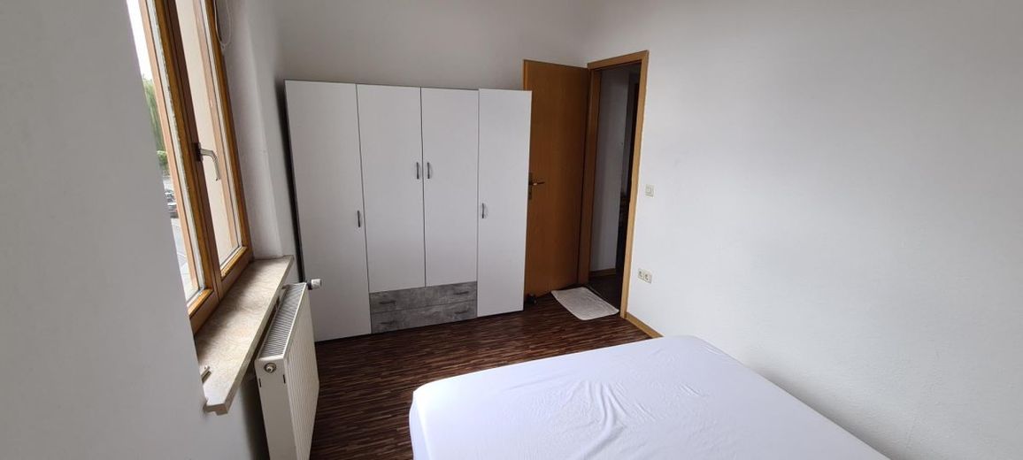 ab sofort: Helle und zentrale 2-Zimmer-Wohnung in Stadtmitte Stadtroda´s – 20260521_163314
