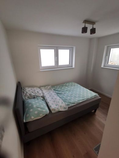 Moderne, vollmöblierte 2-Zimmer Wohnung in Heimsheim, ruhige und dennoch gute Lage an der A8 – IMG_20250817_153505