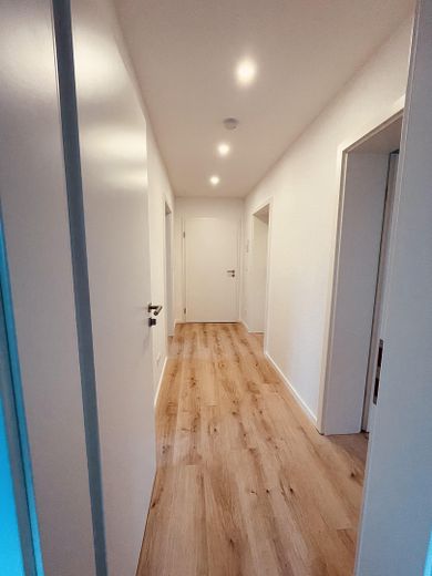 Flur Blick Richtung Wohnungstü