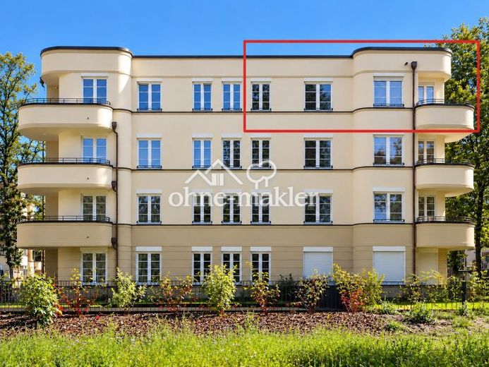 Magnifique appartement sous les combles (avec ascenseur), orienté sud-ouest, disponible immédiatement – Photo 1