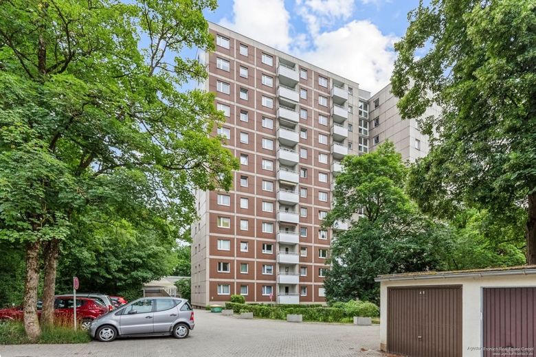 En iyi konumda yatırım fırsatı: Parkstadt Bogenhausen'de yeşil manzaralı kiralık 3 odalı daire – Außenansicht