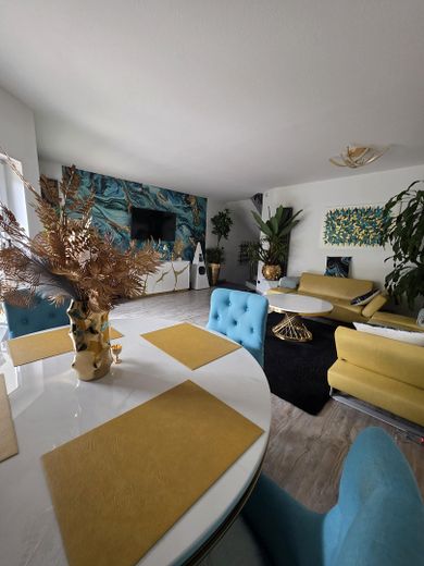 Oberkrämer - interessantes, saniertes & gepflegtes RMH mit Luxusausstattung – Wohnzimmer