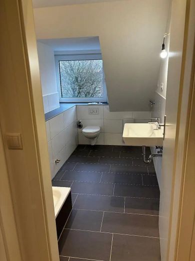 Çatı katında kiralık 1 odalı daire – Fotoğraf 5