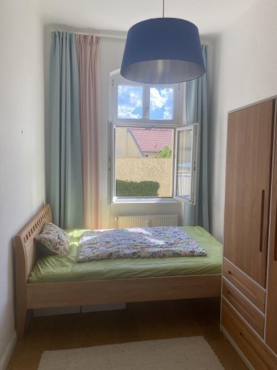 108 m² Altbauwohnung mit 30 m² Dachterrasse und zwei Balkonen im Samariterviertel – Foto 5
