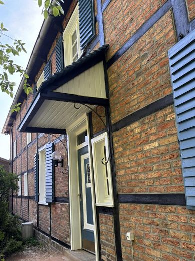 Historisches Juwel im Grünen     ---           Frisch renoviertes Fachwerk-Idyll in Hamm-Sandbochum – Haustür