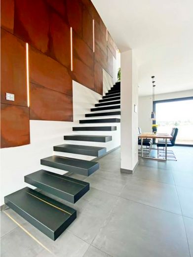 Treppe mit Beleuchtung EG-OG