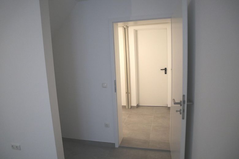 Provisionsfrei: 3 Zimmer Maisonette Gartenwohnung - 79 m² Nutzfläche in guter Lage – Keller