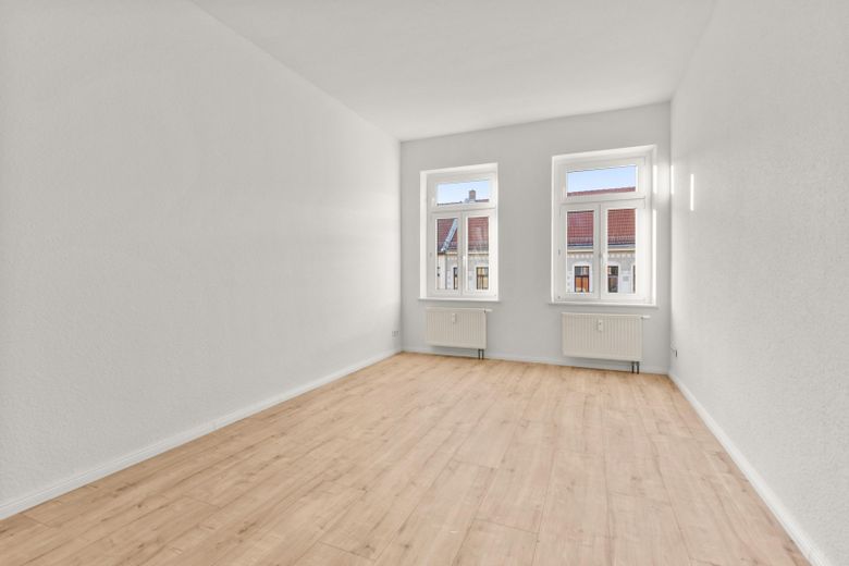 Plenty of space for everyday life: 4-room apartment in Leipzig – Foto 1