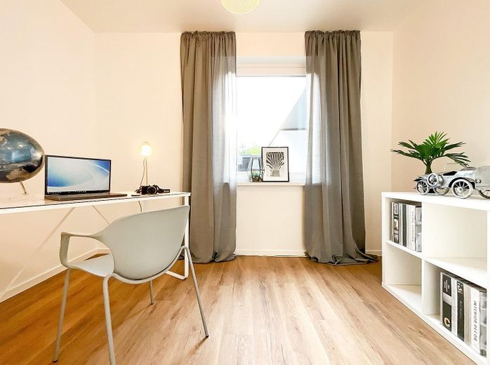 Heller Bungalow mit Südterrasse – Komfortables Wohnen auf einer Ebene - provisionsfrei – Büro (2/2)