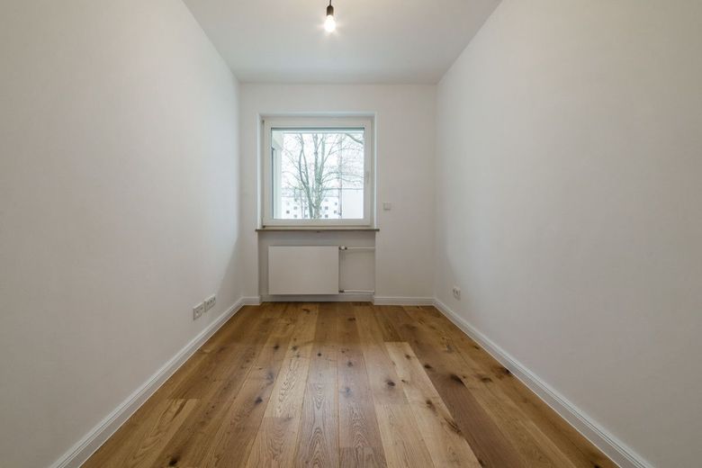 Bezugsfrei: Attraktive 4-Zimmerwohnung mit Blick ins Grüne - sehr guter Grundriss – Kinderzimmer 2