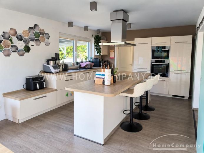 Zeer mooi, comfortabel huis met tuin, ca. 800 m² perceel en dubbele carport – 34ae439926f71a02e91bbb86083b12d34725ba58.jpg
