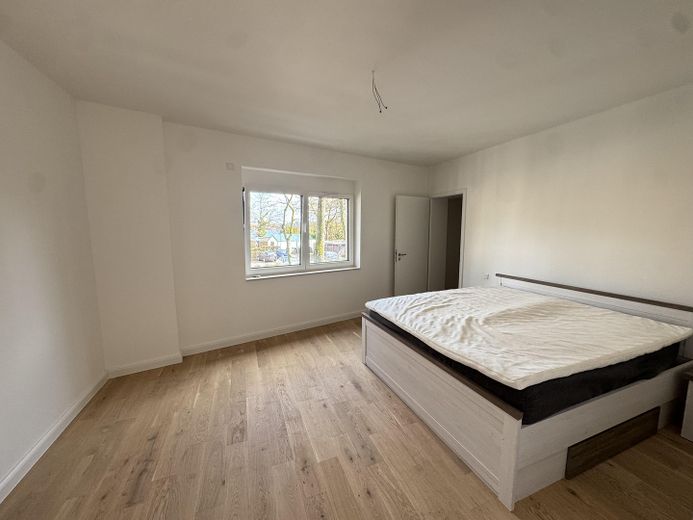 Exclusive 3-Zimmer Ferienwohnung am Dämeritzsee! PROVISIONSFREI! – Schlafzimmer