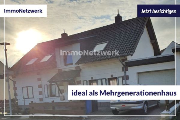 TOP***Zweifamilienhaus mit 4 Garagen im Vorort von Elsdorf***NEU