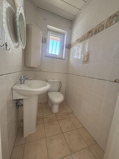 Einfamilienhaus auf großem Grundstück – Gäste WC 