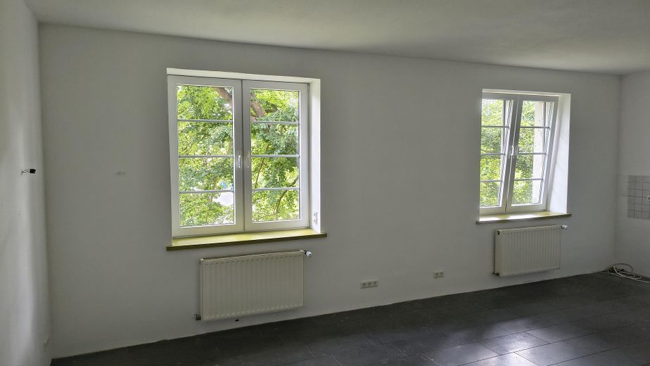 Große, bezugsfertige Wohnung - 6,5 Zimmer + 3 Stellplätze – Foto 8