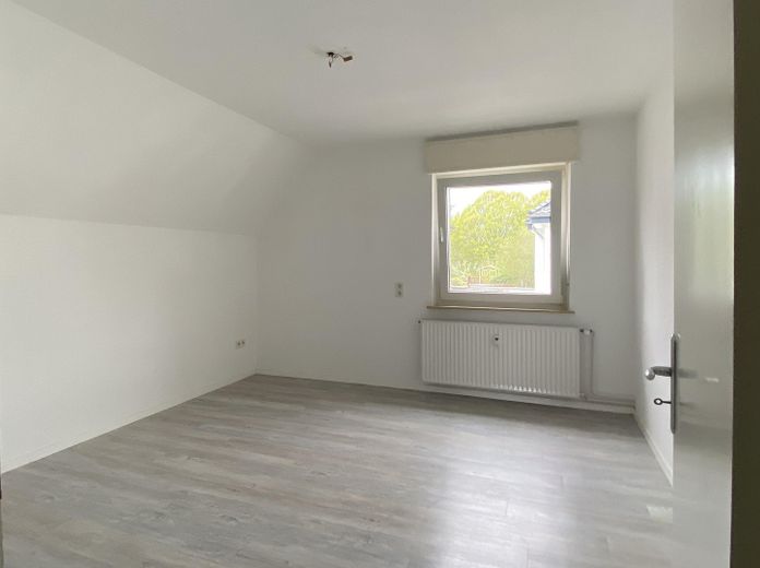 Raum 2, OG