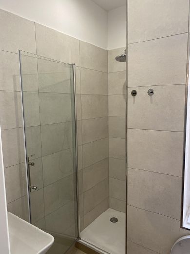 2 Zi - sanierter Altbau - ruhig, gut geschnitten und unbefristet - Küche/Balkon - 2.OG mit Aufzug – Foto 9