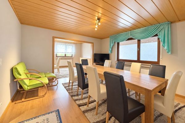 Goldbach: 3-familiewoning met potentieel, tuin & bijgebouw, zonder makelaarscourtage