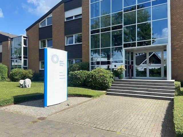 Bezugsfertige Büroimmobilie in zentraler Lage von Greven – Straßenansicht