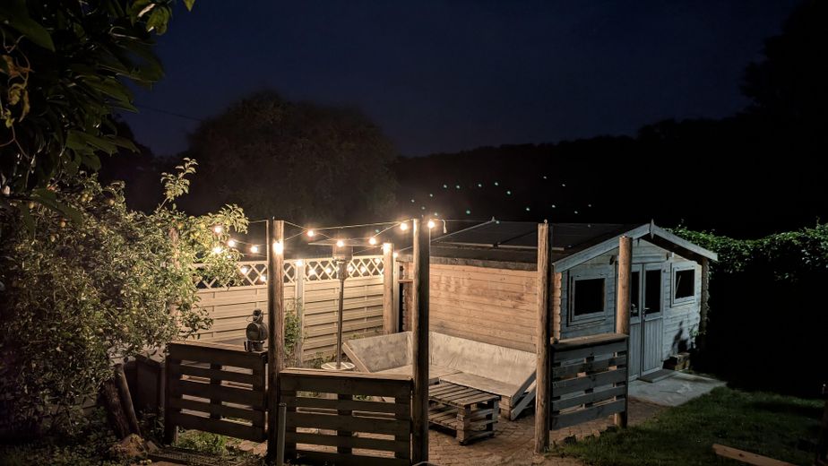 Garten Sitzecke mit Gartenhaus