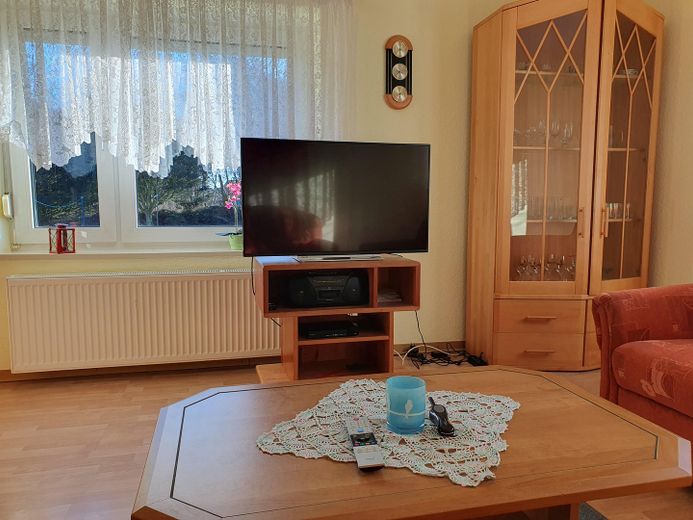 Wohnzimmer untere Wohnung