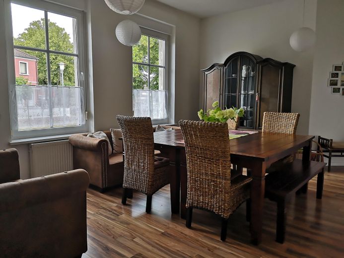 Wohnzimmer unten b