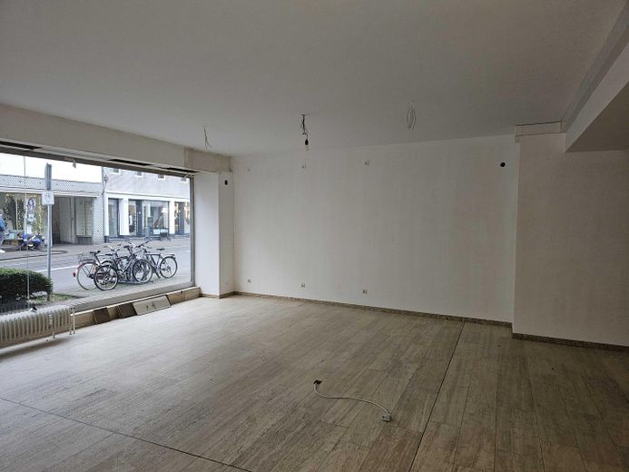 Hauptfl. (nach Bodenreinigung)