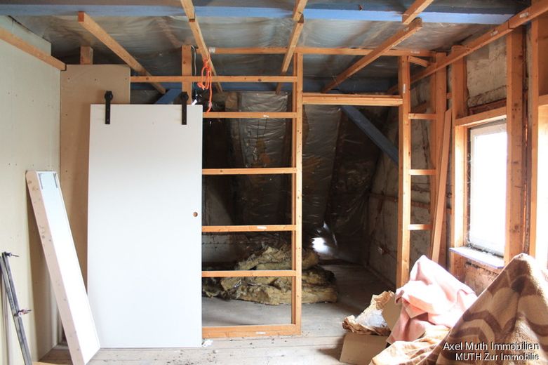 Ausbauarbeiten im DG