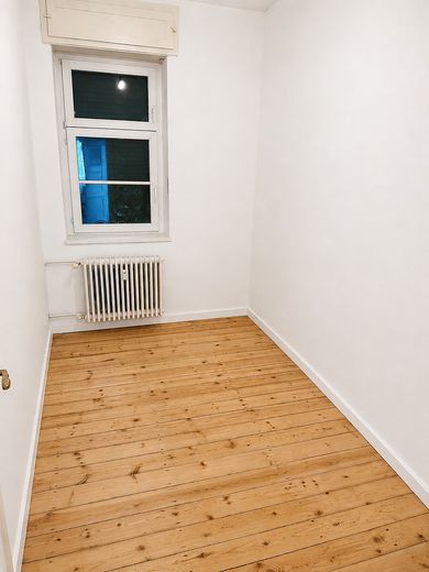 2,5 Zimmer Altbau, provisionsfrei! – Kinderzimmer hinten