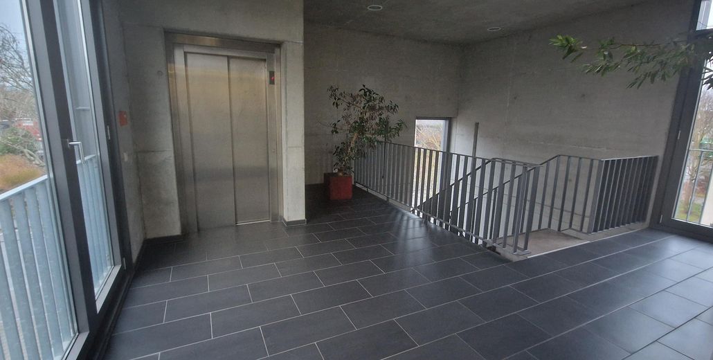 Aufzug im Eingangsbereich