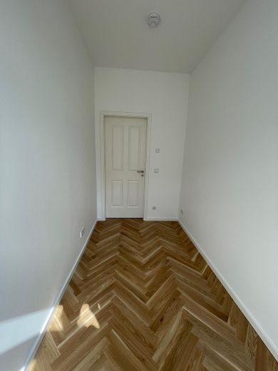 Appartamento di 3 locali appena ristrutturato con ampio balcone – Foto 13