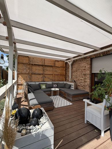 Terrasse mit Loungeecke