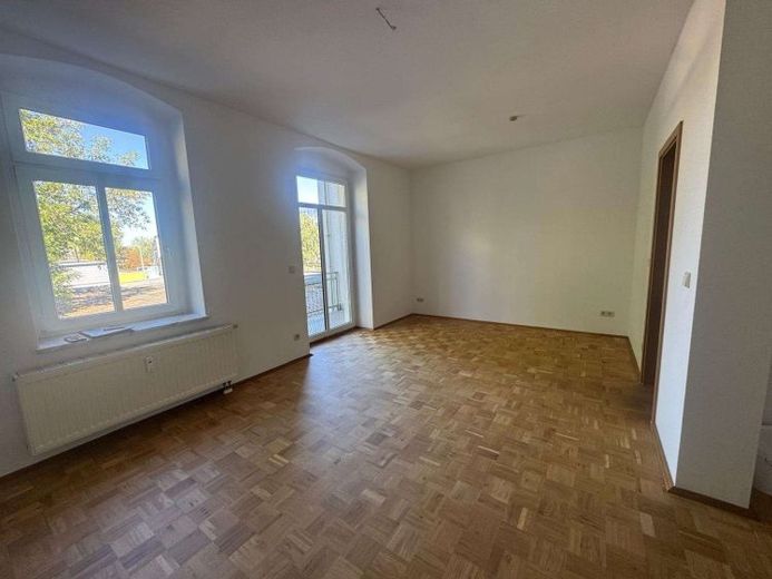 Helle 2-Raum-Wohnung in Chemnitz-Bernsdorf mit Aufzug – Foto 1
