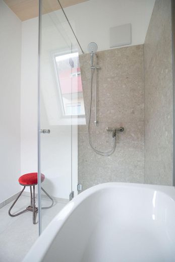 Microhome I - 2. OG Bad