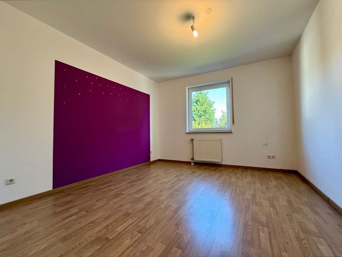 Fröndenberg-Ardey: Eigentumswohnung mit Balkon und Stellplatz zum Selberwohnen oder als Renditeobjekt! – Schlafzimmer