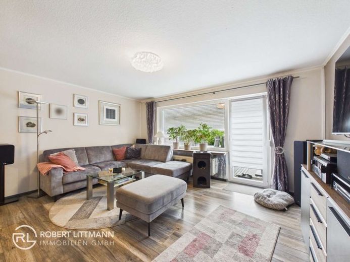 Mehr Platz als gedacht – gepflegtes Reihenmittelhaus mit Vollkeller, Garage und Garten – Foto 1
