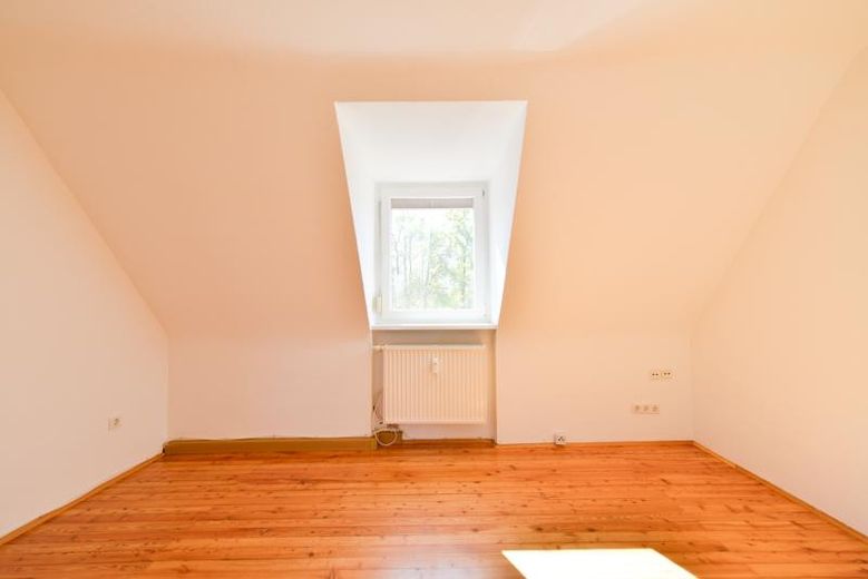 2,5 Zimmer.  |  2 Garagen. |  Bezugsfrei.  |  Und das im oberen Frauenland. – Foto 4