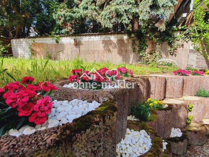 tranquilo piso de 2 habitaciones con terraza y garaje – Foto 1