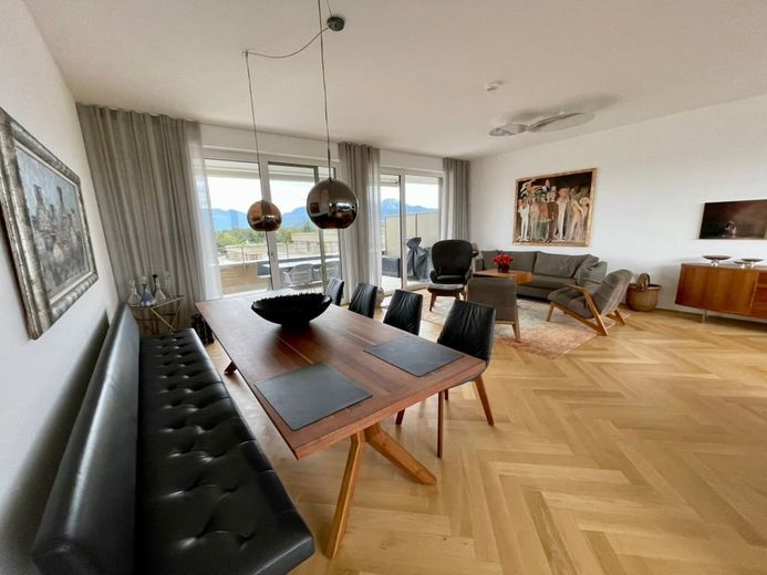 Tolle 3 Zimmer Wohnung vor den Toren Salzburgs – Livingroom