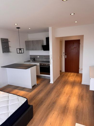 First occupancy after renovation: Modern 25m² apartment in the sought-after Karlsruhe Weststadt – Foto 1