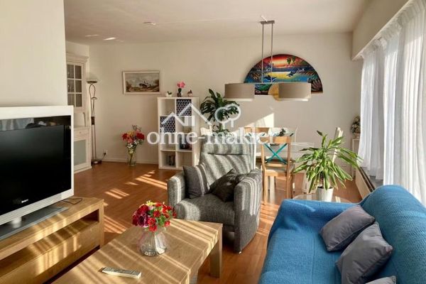 Komplett möblierte 3-Zimmer-Wohnung mit 2 Schlafzimmern und Wohnzimmer