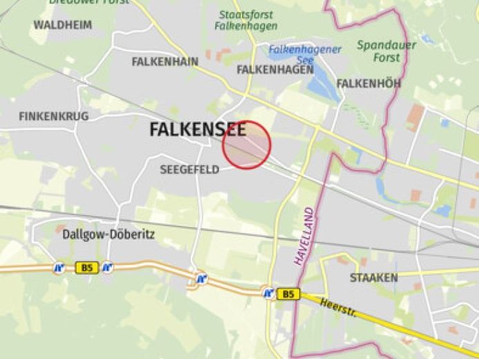 IMMOBERLIN.DE - Hervorragendes teilbares Baugrundstück in familiärer Lage – Foto 1