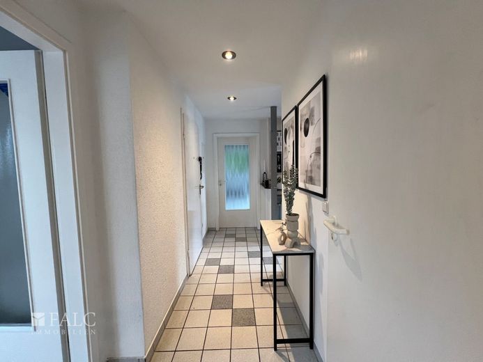 Sonnige Dachgeschosswohnung in Bestlage - Essen Bergerhausen – Diele